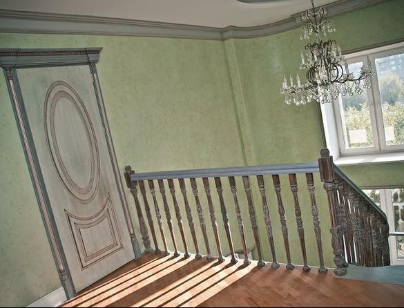 С-образная на металлокаркасе